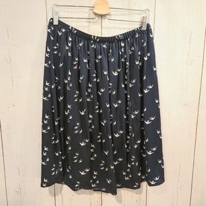 GAP Navy and White Bird Print Skirt Size M